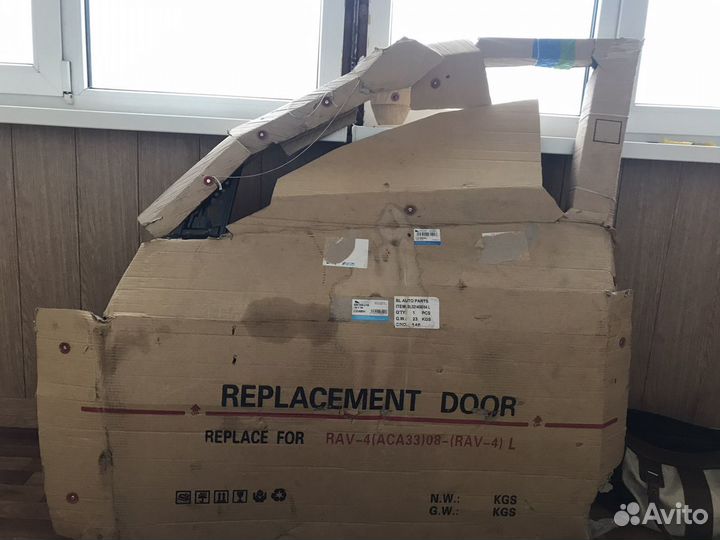 Дверь RAV4