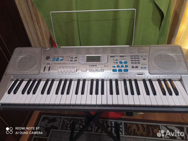 Синтезатор Casio lk 300tv