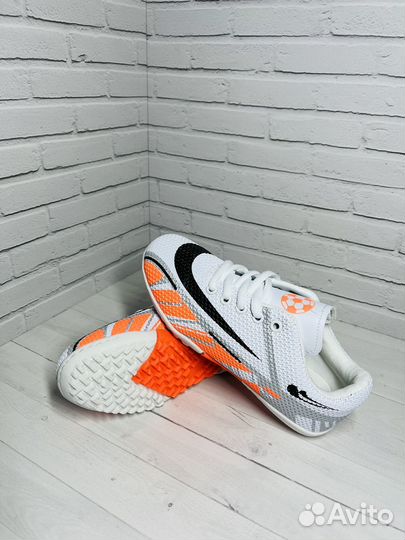 Сороконожки бутсы новые