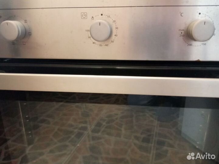 Духовка электрическая встраиваемая бу