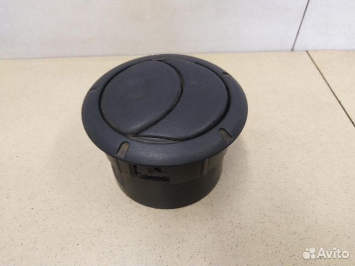 Дефлектор воздушный Logan 2005-2014