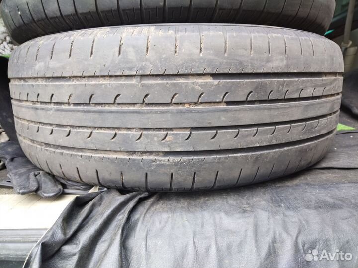 Goodyear EfficientGrip SUV 4x4 215/60 R17 96H