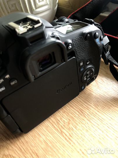 Фотоаппарат Сanon EOS 77d, Объектив,Сумка,Штатив