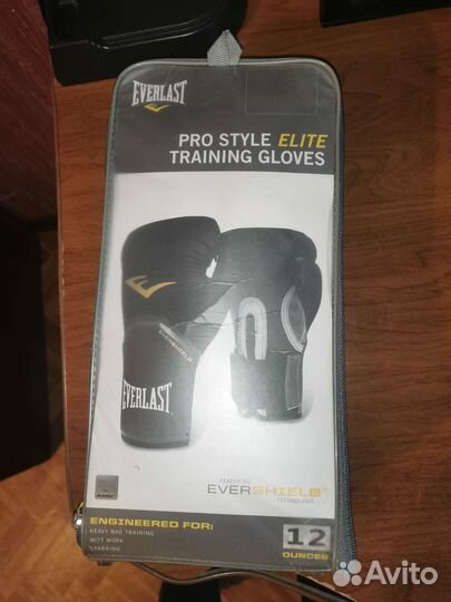 Боксерские перчатки 12 oz Everlast