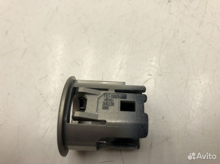 Кронштейн датчика парковки Ford Focus 3 2011-2018