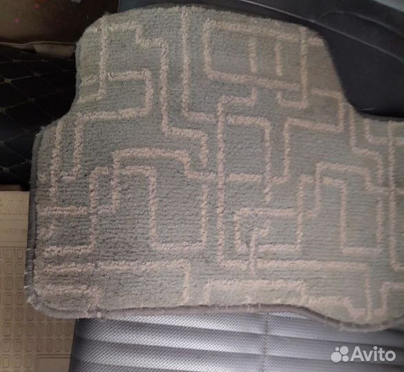 Продам коврики toyota