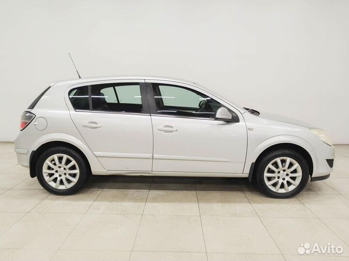 Opel Astra 1.8 AT, 2014, 133 256 км