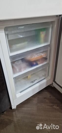 Холодильник Hotpoint Ariston