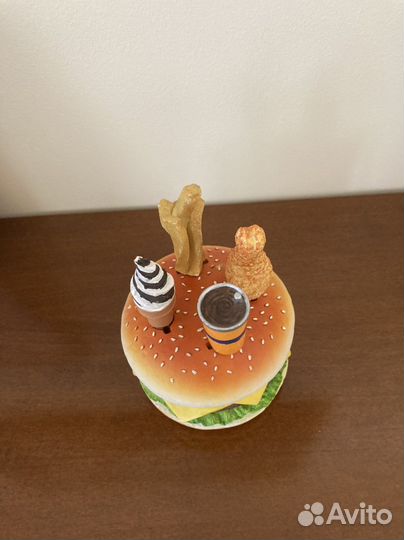 Кухонные ножи в подставке