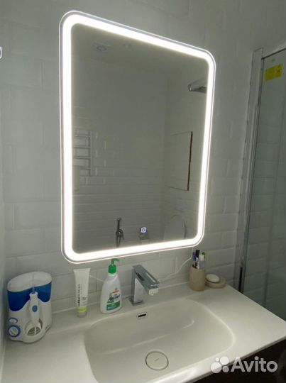 Шкаф с зеркалом