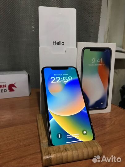 iPhone X, 64 ГБ