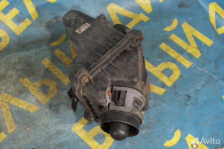 Корпус воздушного фильтра Mazda xedos