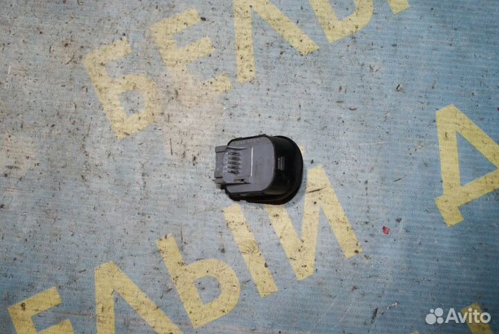 Кнопка регулировки зеркал Volkswagen Bora