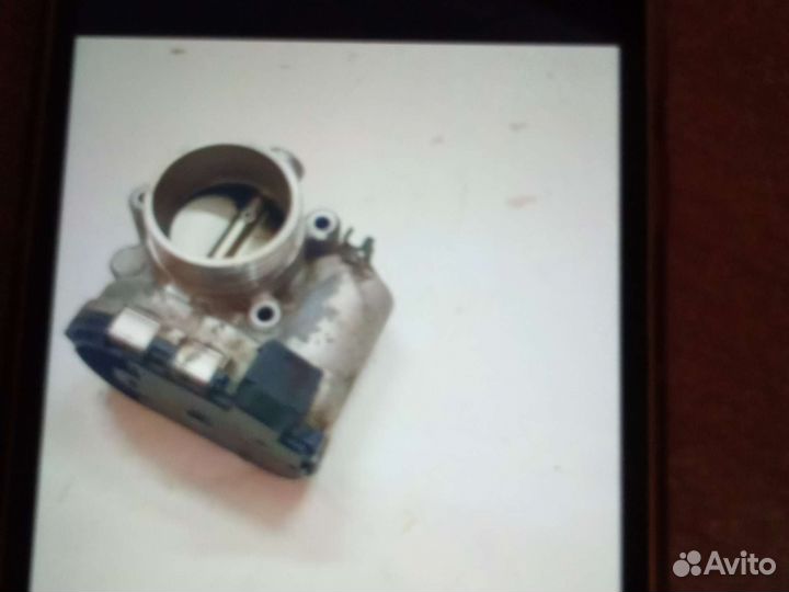 Дросельная заслонка