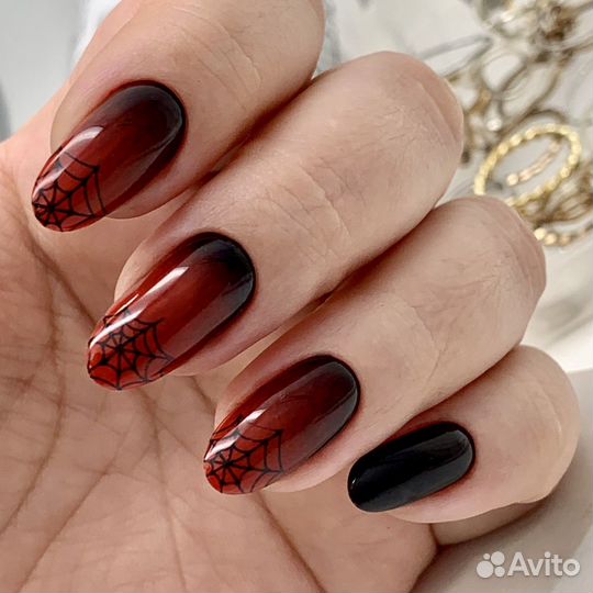 Маникюр и педикюр