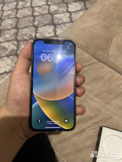 Телефон iPhone 12 про 256