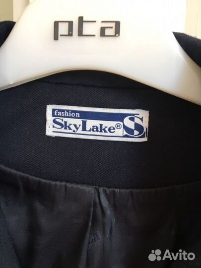 Жилет для девочки 40 размер, в отличном состоянии