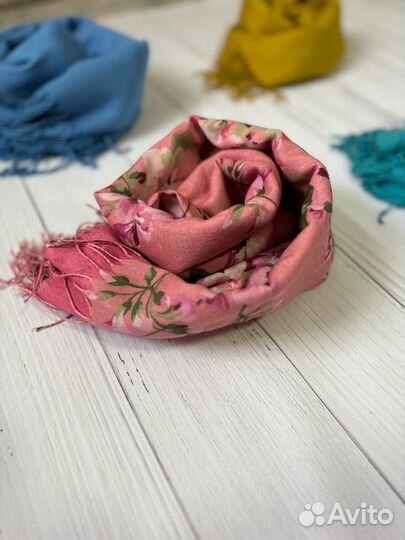 Шарфы платки палантины