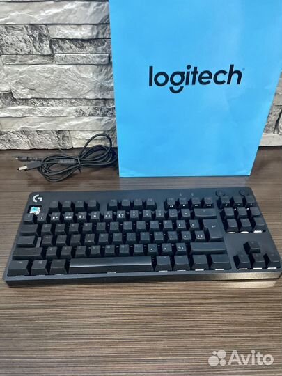 Игровая клавиатура logitech G Pro