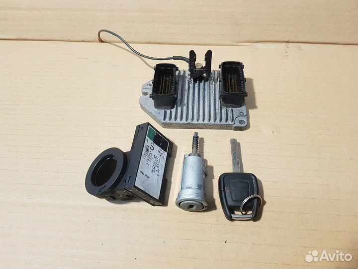 Эбу мозги Opel astra\zafira\vectra 09158689