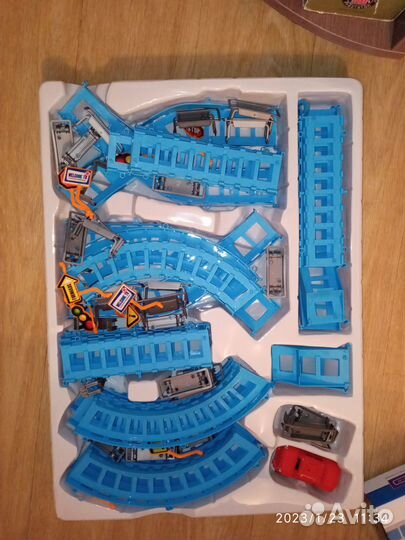 Трек с машинкой