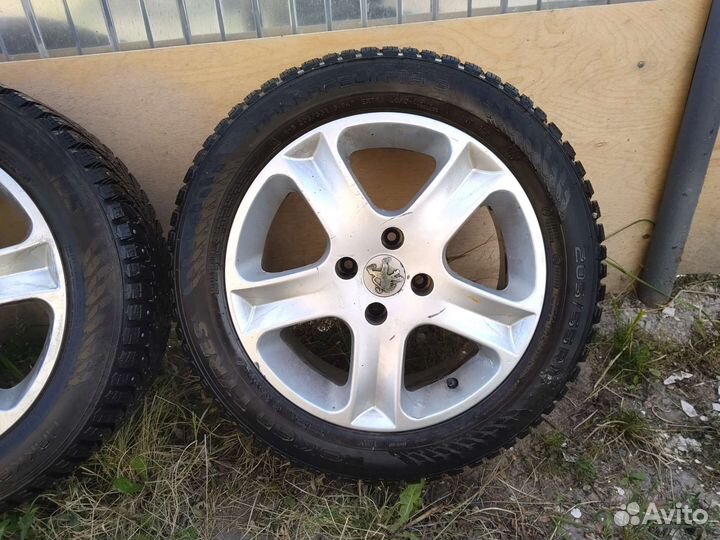 Nokian Tyres Hakkapeliitta 1 205/55 R16