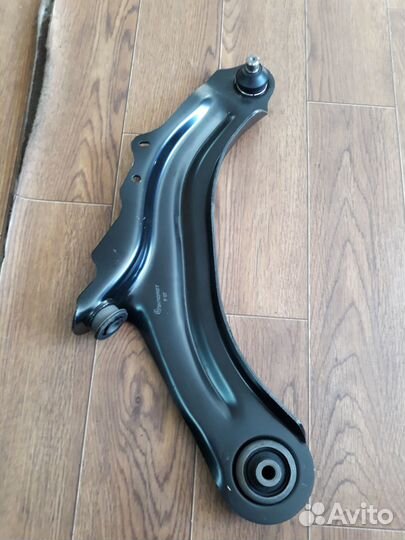 Рычаг передний правый с шаровой renault Megane