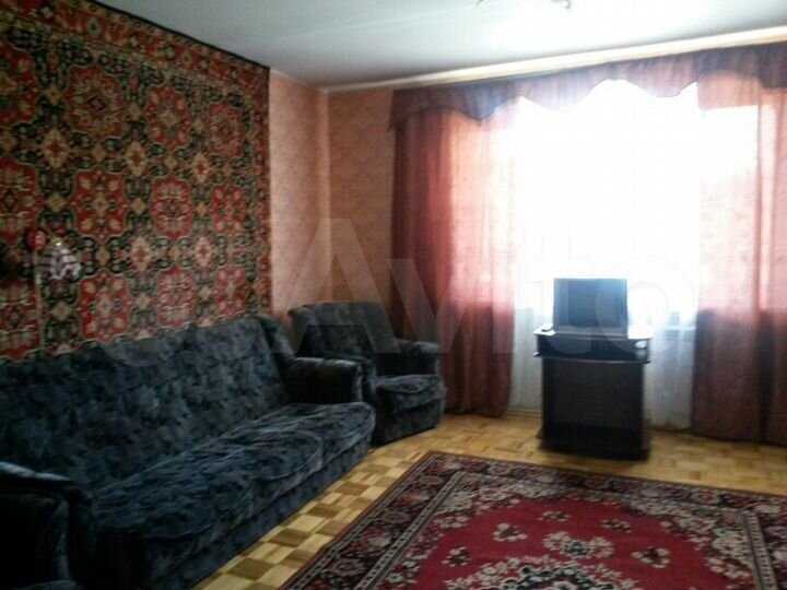 2-к. квартира, 59 м², 1/9 эт.