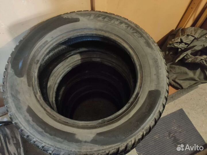 Accelera 651 215/60 R16