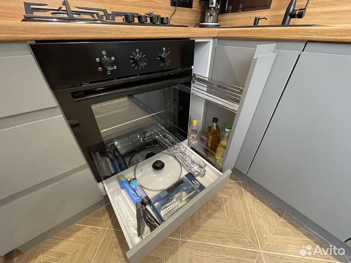 Кухонный гарнитур (цена завсю кухню) ксп:26299