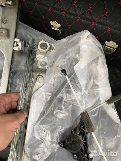 Стеклоподъемники передний левый и передний правый