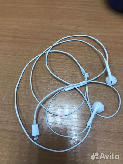 Наушники (lightning, Bluetooth)