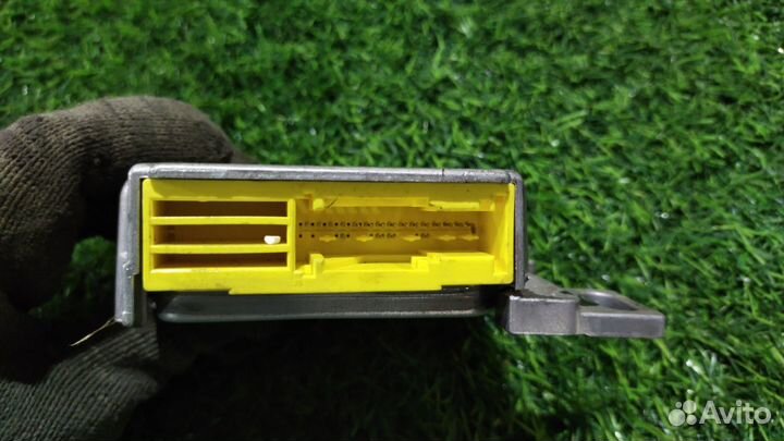 Блок управления airbag Renault Logan 1