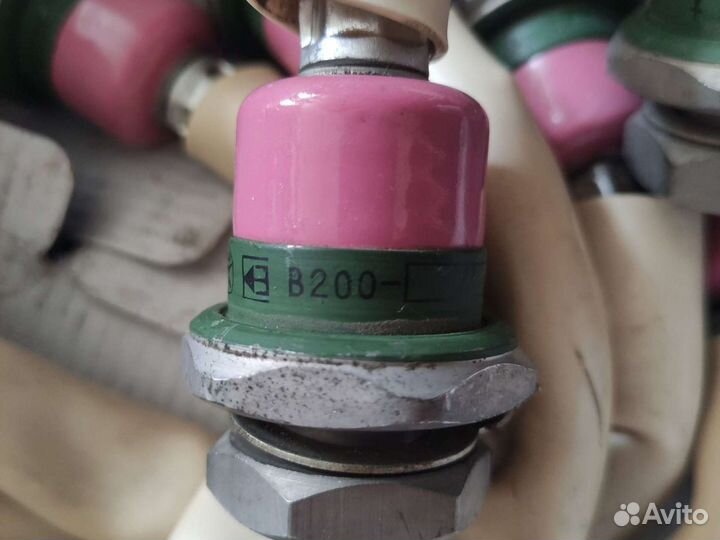 Диоды В-200
