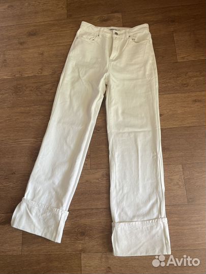 Брюки белые 44 Zarina