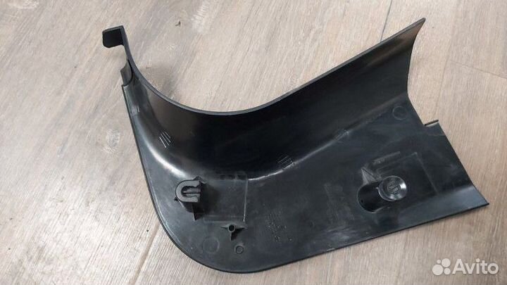 Накладка стойки передняя правая Bmw X3 2.0D E83