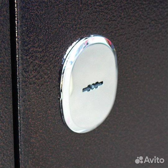 Стальная дверь