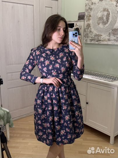 Нарядное платье в цветочек