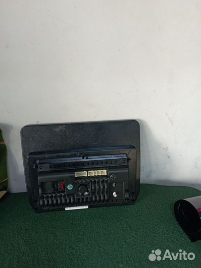 Планшет на авто,10 дюйм, 2 г 32 г память