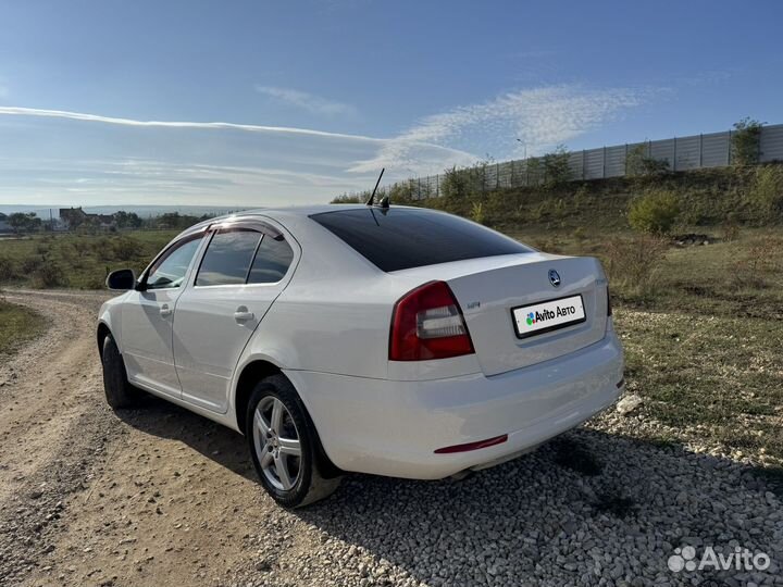 Skoda Octavia 1.6 МТ, 2011, 282 000 км