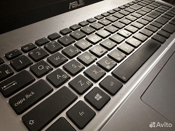 Ноутбук asus sonicMaster X550C