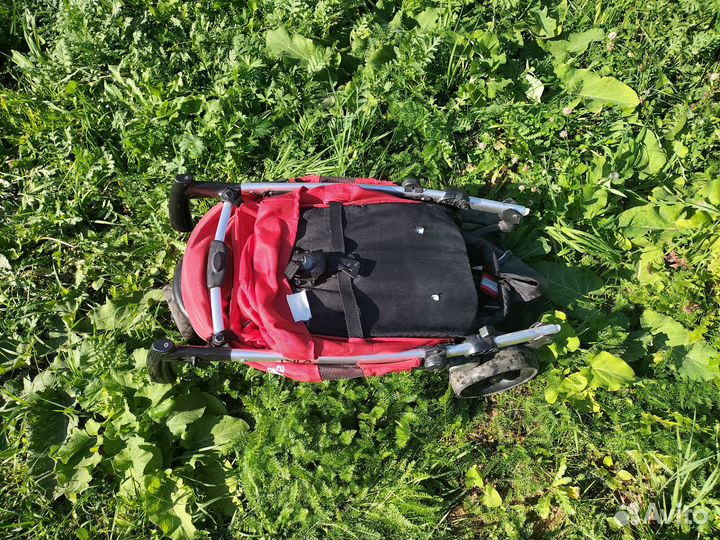 Прогулочная коляска