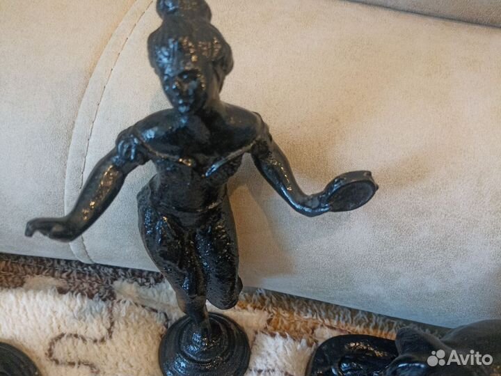 Каслинское литье в ассортименте