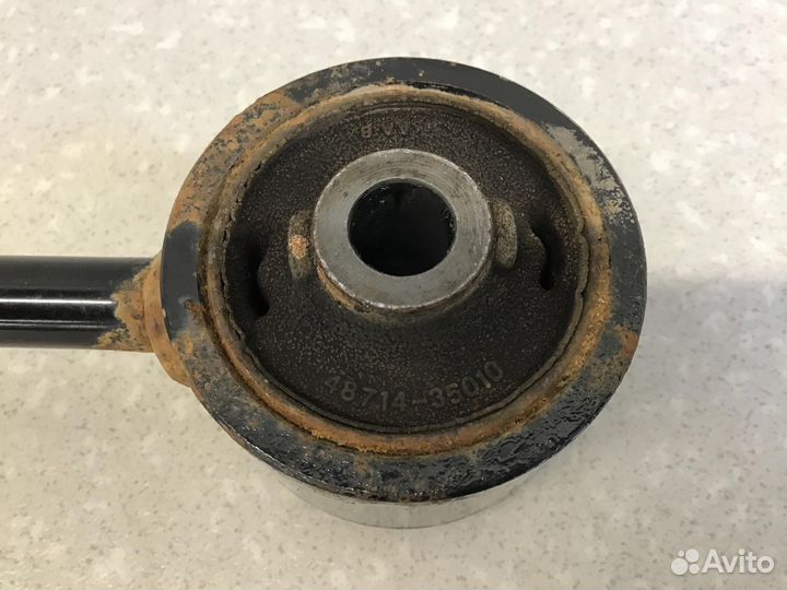 Тяга задняя продольная правая Toyota Land Cruiser