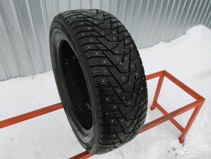 Hankook Winter I'Pike RS2 W429 215/55 R17 98T