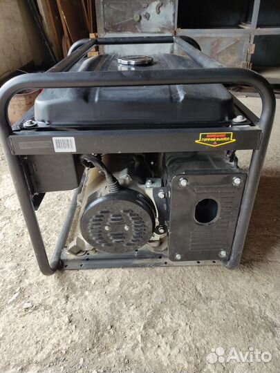 Генератор бензиновый 5 квт