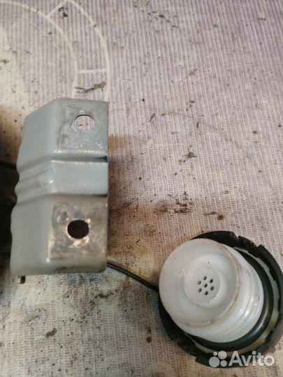 Лючок топливного бака Mitsubishi Outlander Xl CW5W