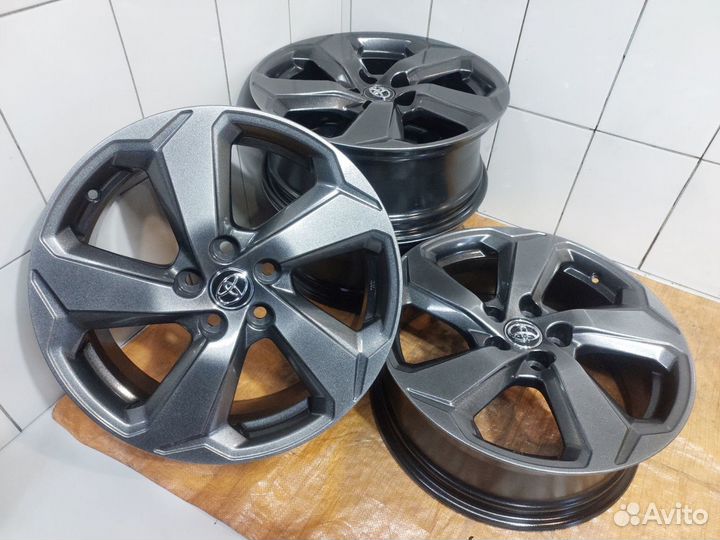 Диски R18 5x114.3 Toyota Rav4