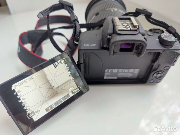 Canon EOS M50 kit + 3 объектива