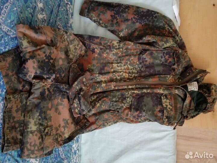 Камуфляжный костюм с пилоткой